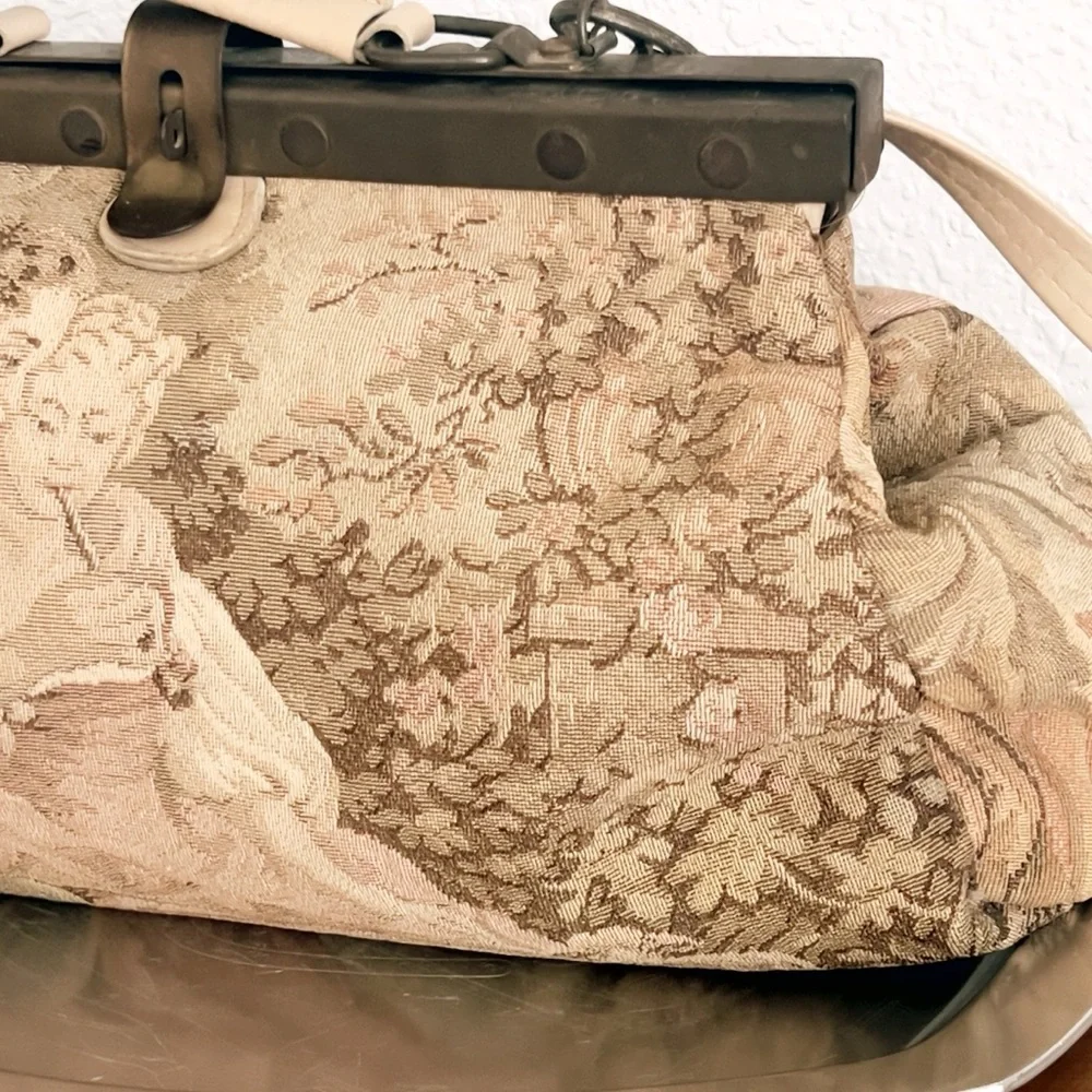 Vintage 70s Early Carpetbags of America Tapestry Doctor Bag Rococo Artsy Brass